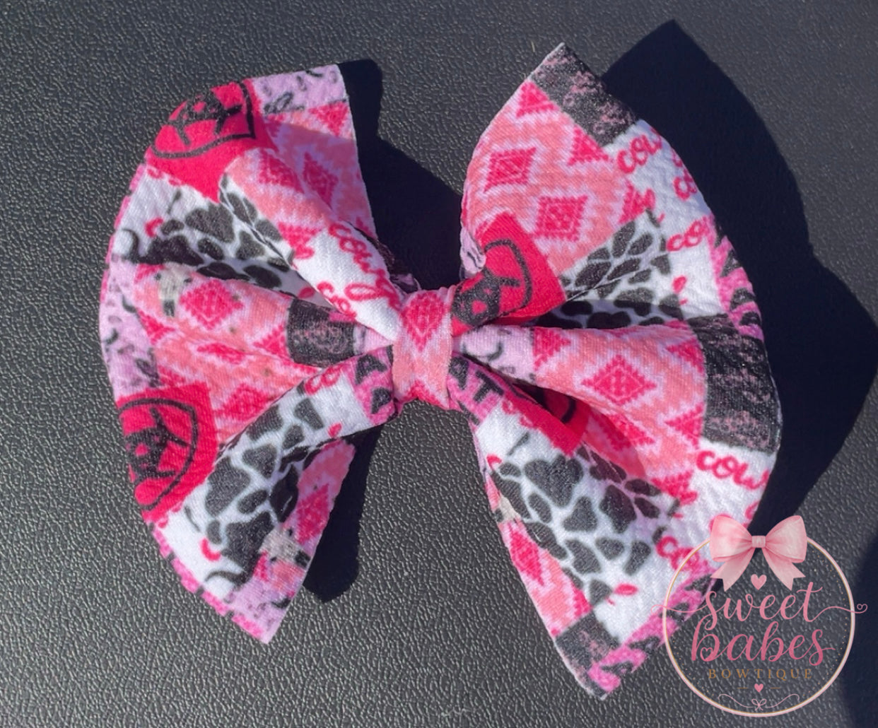Pink cow girl boots bow