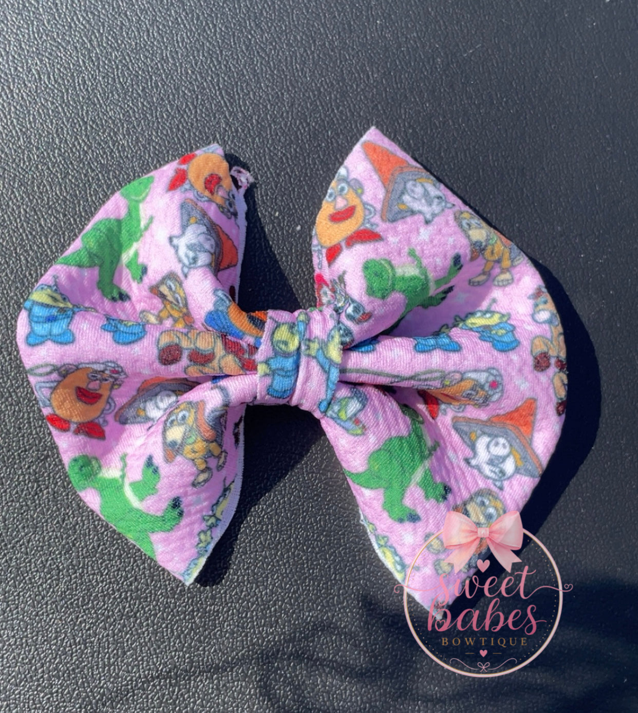 Toy S bow