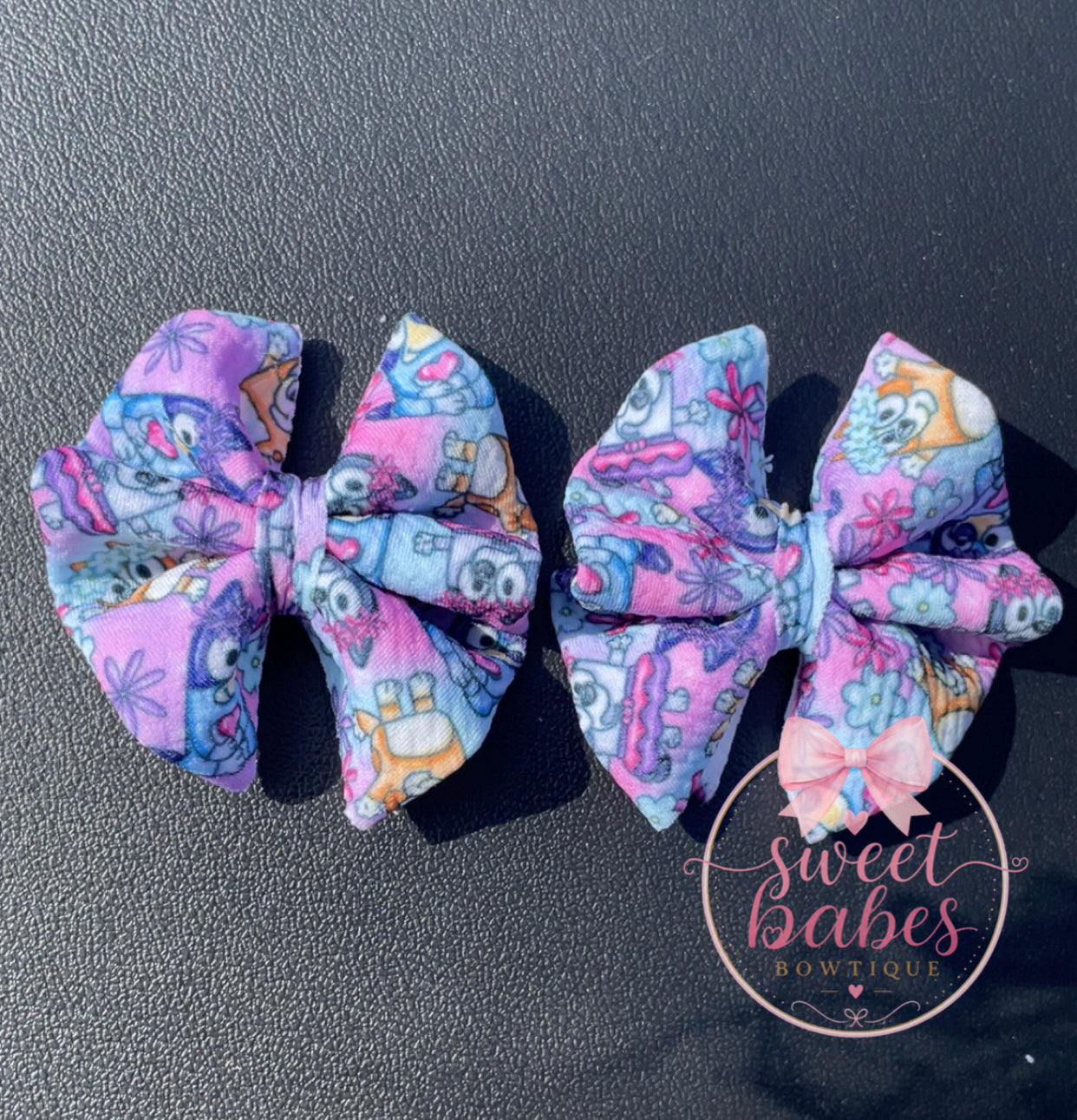 Blue/pink bluey piggies